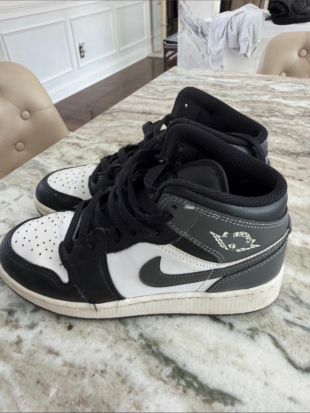 Nike Mid-Top Sneakers in Black, White, Gray